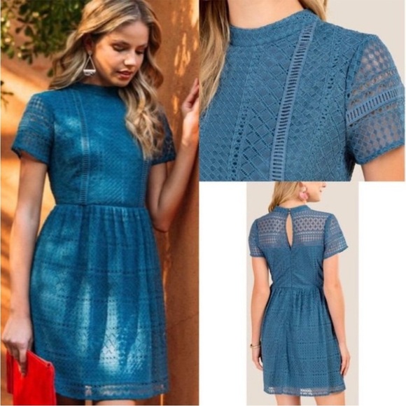 #132 FRANCESCA’S COLLECTION •VIVIENNE LADDER • TEAL LACE DRESS - Picture 2 of 6